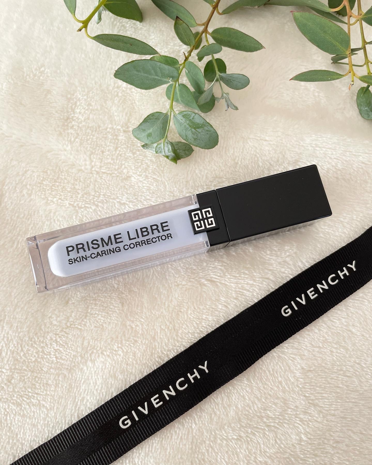 プリズム・リーブル・スキンケアリング・コレクター/GIVENCHY/化粧下地を使ったクチコミ（1枚目）