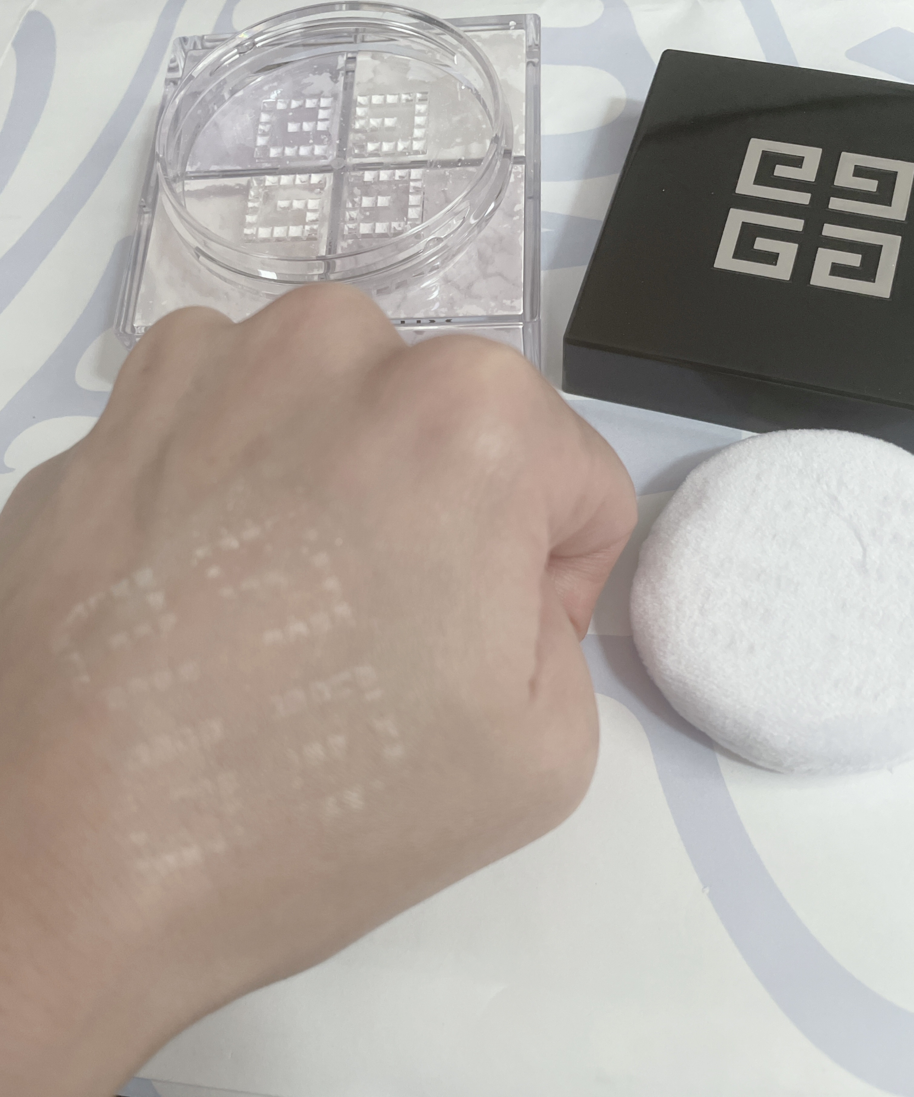 プリズム・リーブル/GIVENCHY/ルースパウダーを使ったクチコミ（1枚目）