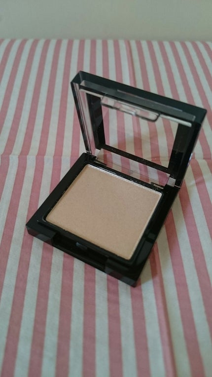 シングルアイシャドウ/マリブビューティー/単色アイシャドウを使ったクチコミ(2枚目)