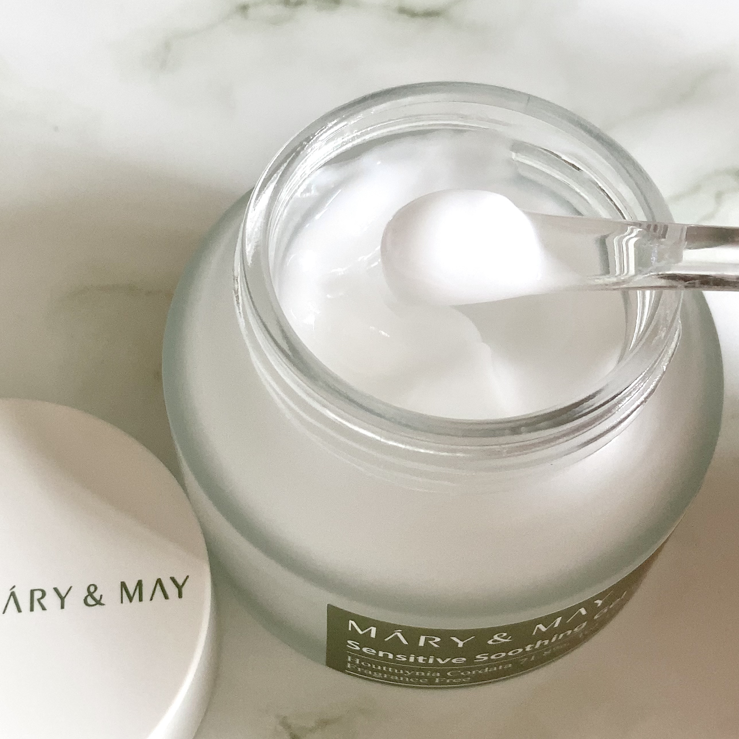 センシティブ スージングジェル/MARY&MAY/フェイスクリームを使ったクチコミ（2枚目）