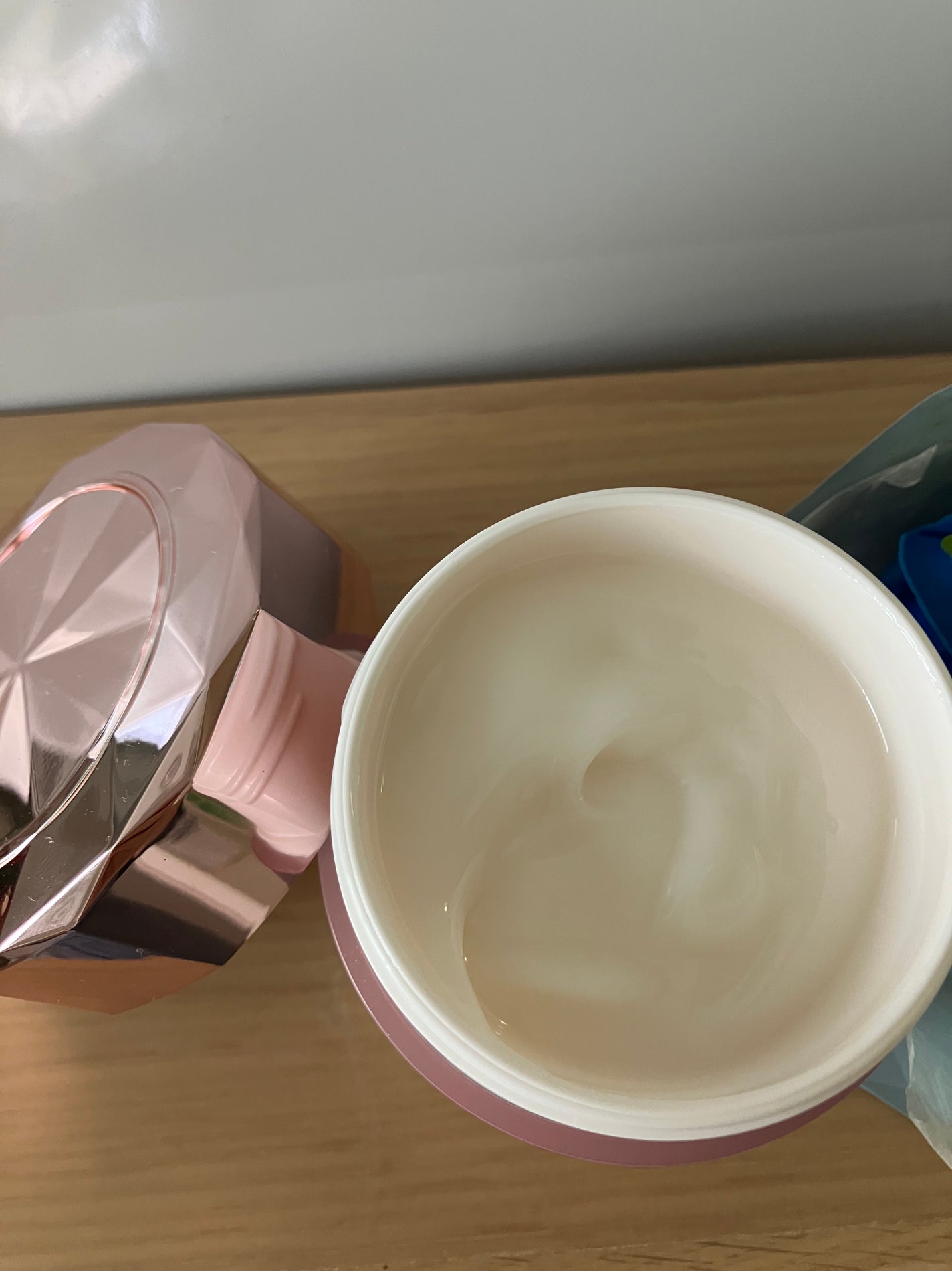 リンクルケア ホワイト モイストジェルクリーム/グレイスワン/オールインワン化粧品を使ったクチコミ(2枚目)