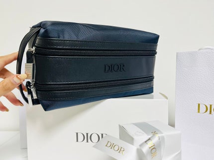 ソヴァージュ オードゥ トワレ/Dior/香水(メンズ)を使ったクチコミ(5枚目)