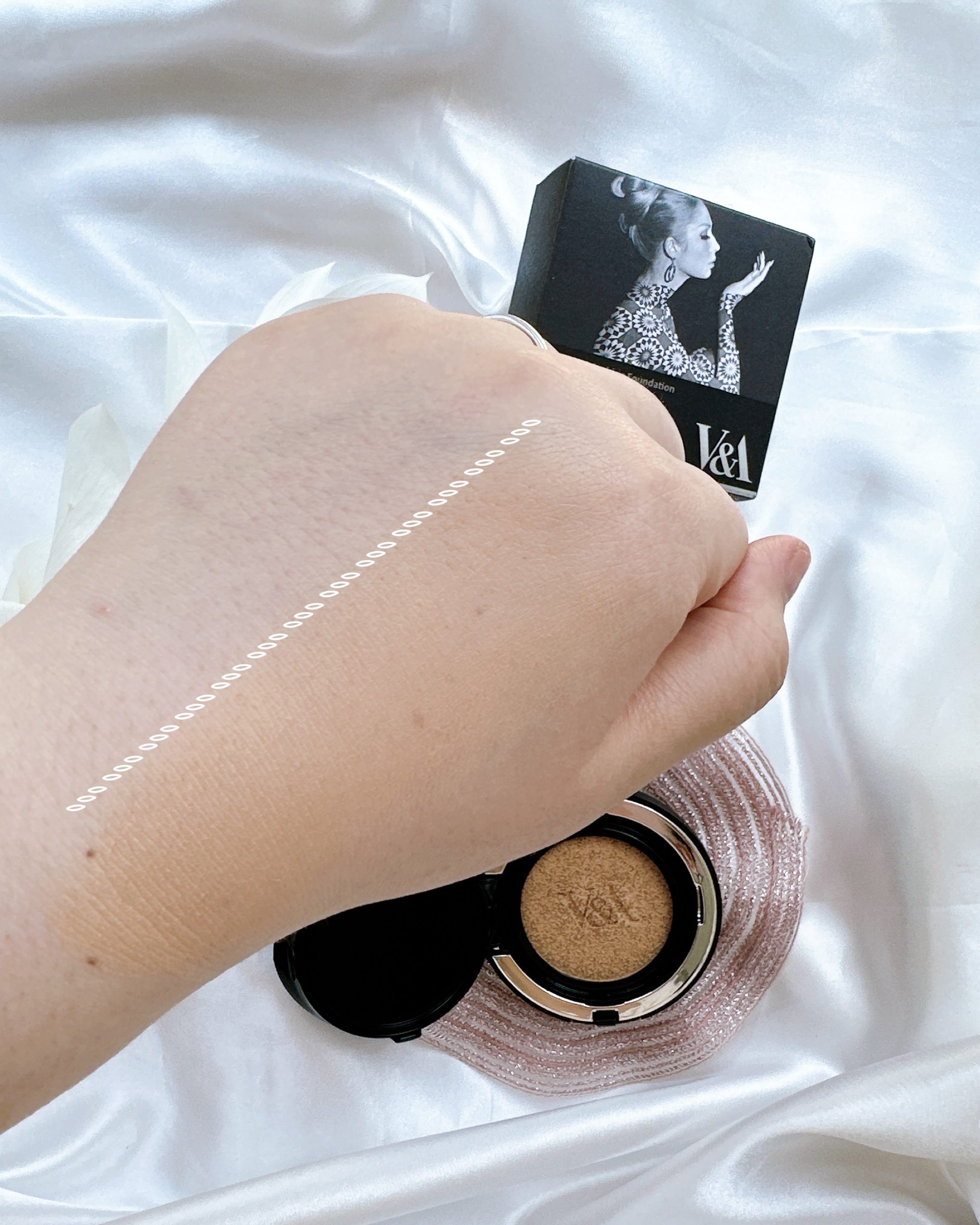 ロングウェアクッションファンデーション/V&Aビューティー/クッションファンデーションを使ったクチコミ（3枚目）