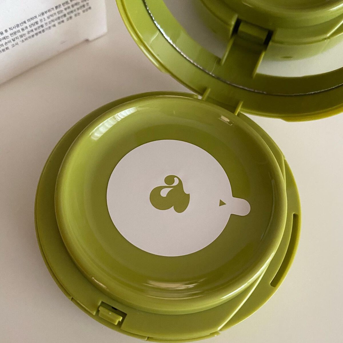 サテンウエアヘルシーグリーンクッション/unleashia/クッションファンデーションを使ったクチコミ(3枚目)