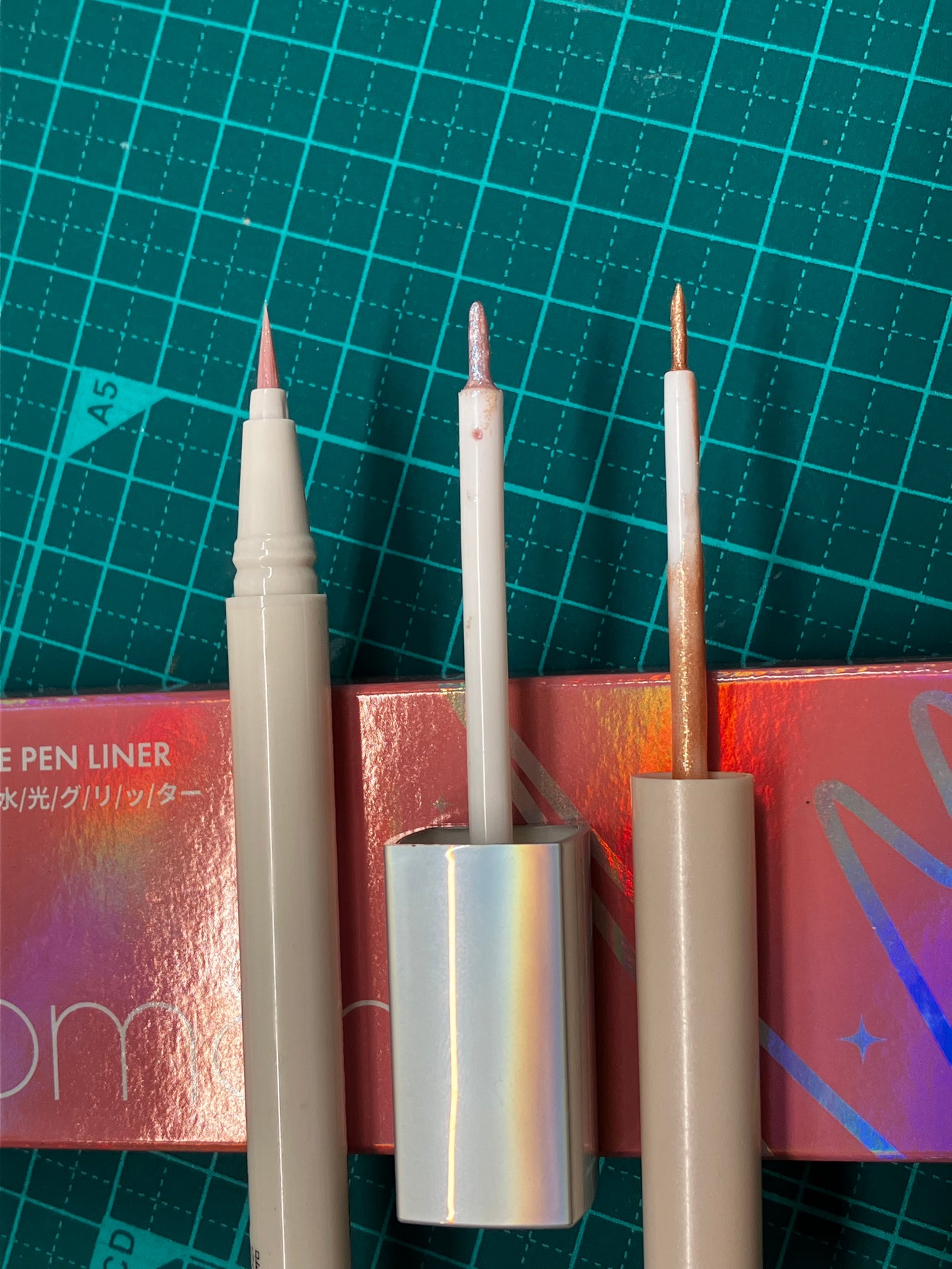 ダイヤモンドシリーズ 星空リキッドアイシャドウ/ZEESEA/リキッドアイシャドウを使ったクチコミ(2枚目)