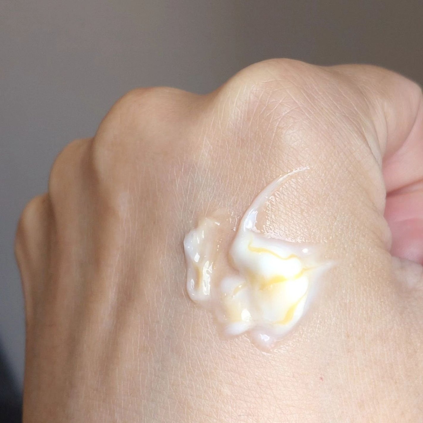 ダルバ ホワイトトリュフファーストスプレーセラム/ダルバ/ミスト状化粧水を使ったクチコミ(9枚目)