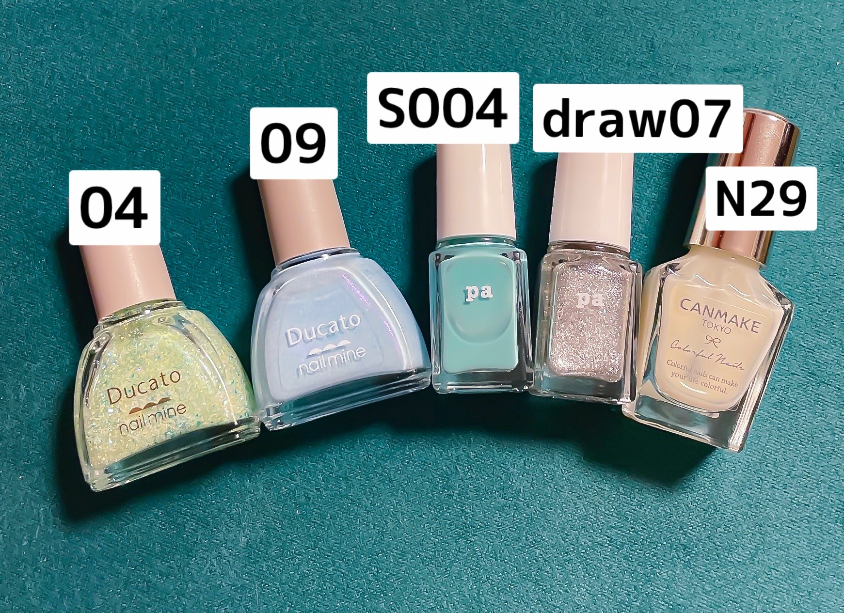 カラフルネイルズ/キャンメイク/マニキュアを使ったクチコミ（3枚目）