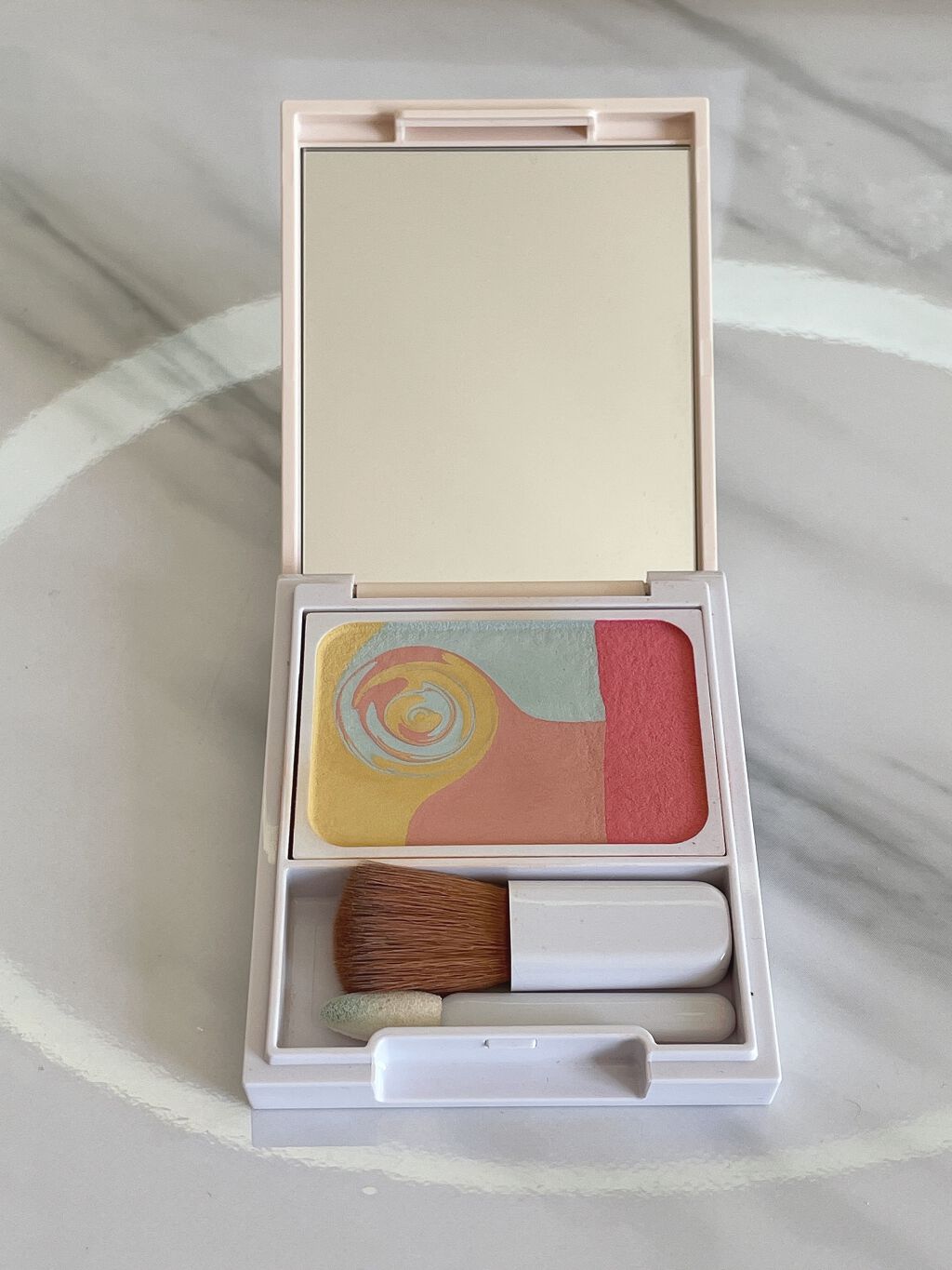 ディエム クルール カラーブレンドパウダーコンシーラー/ディエム クルール/パウダーコンシーラーを使ったクチコミ（1枚目）