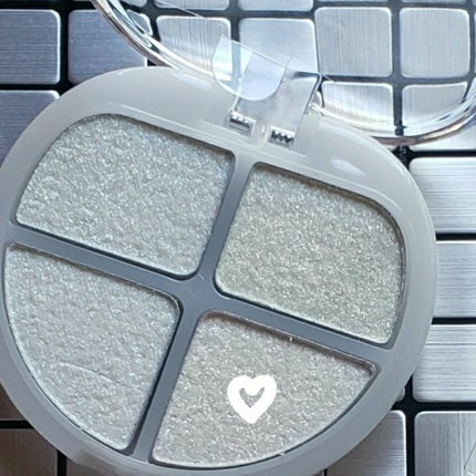 「密着アイライナー」しなやか筆リキッド/デジャヴュ/リキッドアイライナーを使ったクチコミ(6枚目)