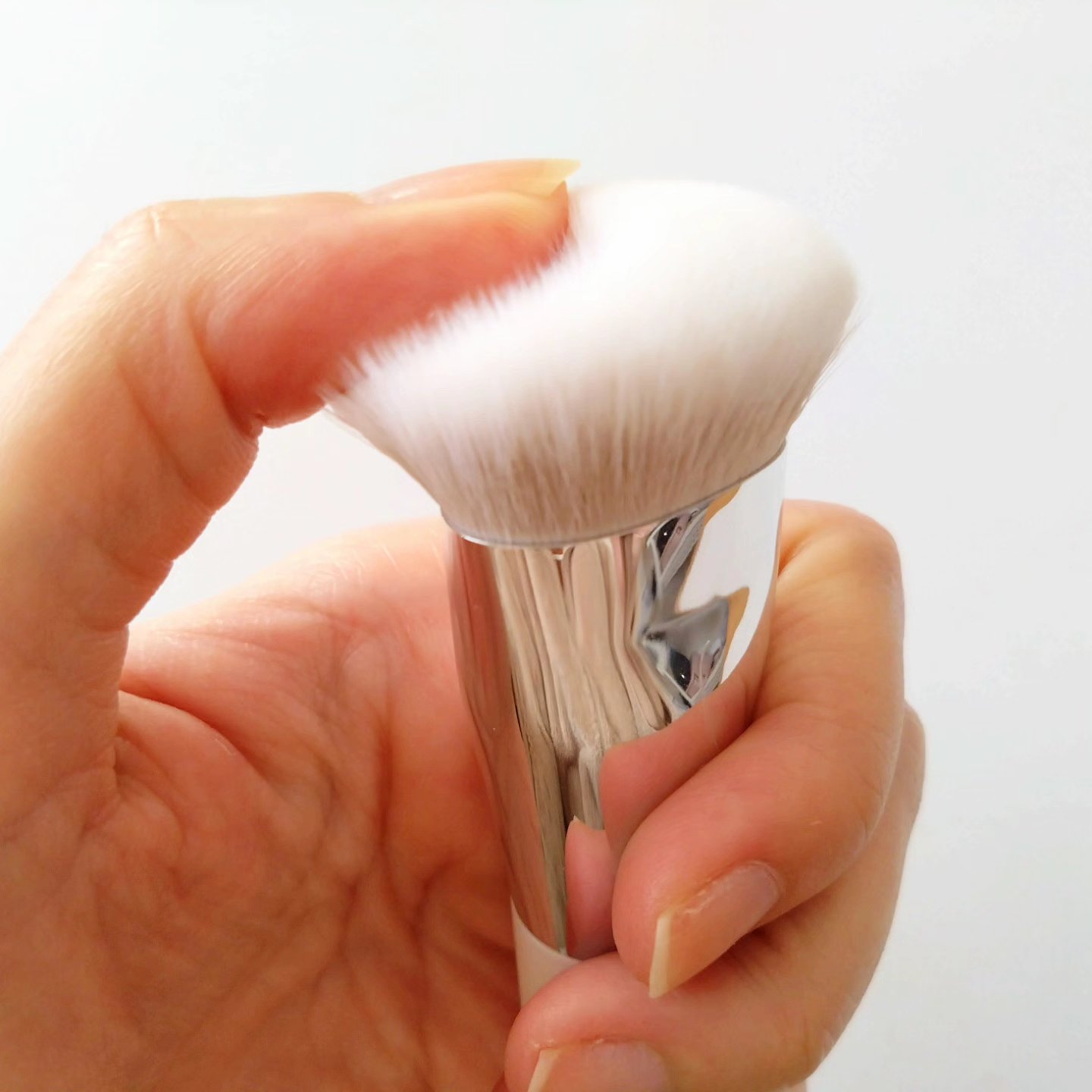 okhee 白玉ファンデーションブラシ/SOOA DOR/メイクブラシを使ったクチコミ（3枚目）