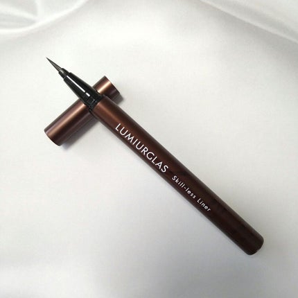 スキルレスライナー/LUMIURGLAS/リキッドアイライナーを使ったクチコミ(3枚目)