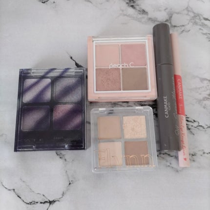 フォーリング イン アイシャドウ パレット/Peach C/アイシャドウパレットを使ったクチコミ(4枚目)