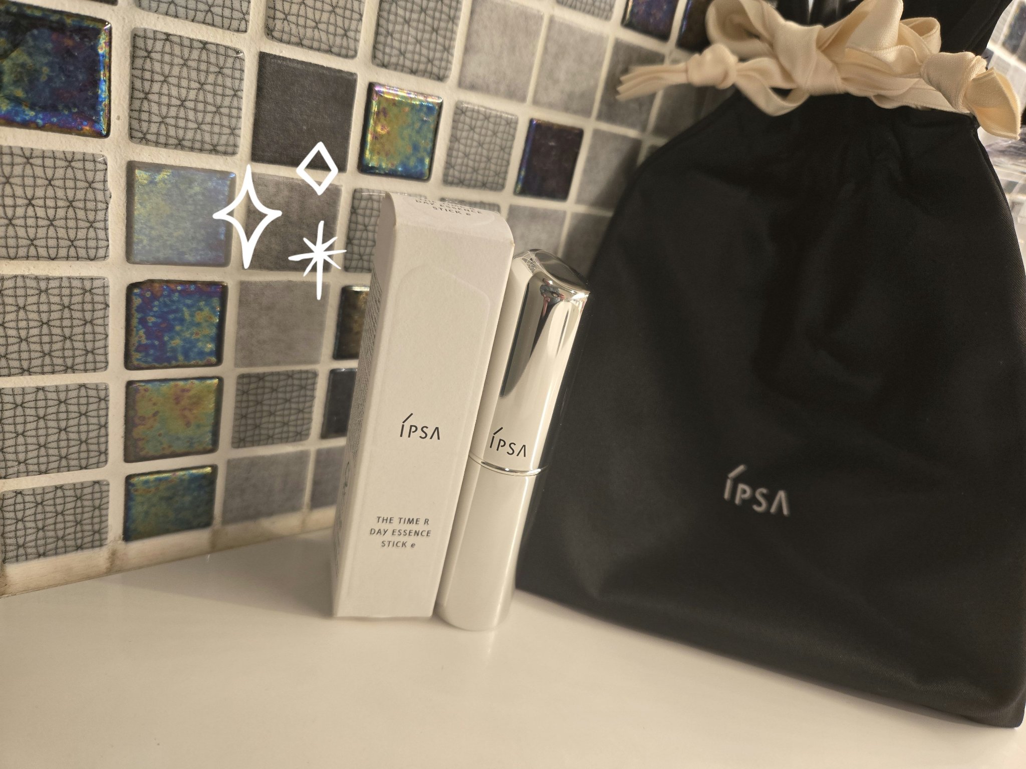 IPSA ザ・タイムR デイエッセンススティックeのクチコミ「▷IPSA

友人から誕生日プレゼントにいただいた物🫶🏻

朝の洗顔→化粧水→乾燥（夕方テカり.....」（1枚目）