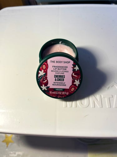 THE BODY SHOP リップバター CHのクチコミ「THE BODY SHOP　リップバター CH
香りは良いです。潤いは持続しません。
#THE.....」（1枚目）