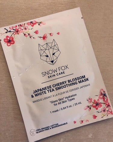 SNOW FOX SKINCARE 桜＆ホワイトティー スムージング マスクのクチコミ「桜&ホワイトティー スムージング マスク  

「グラス スキン」シートマスク、なめらかでもっ.....」（1枚目）