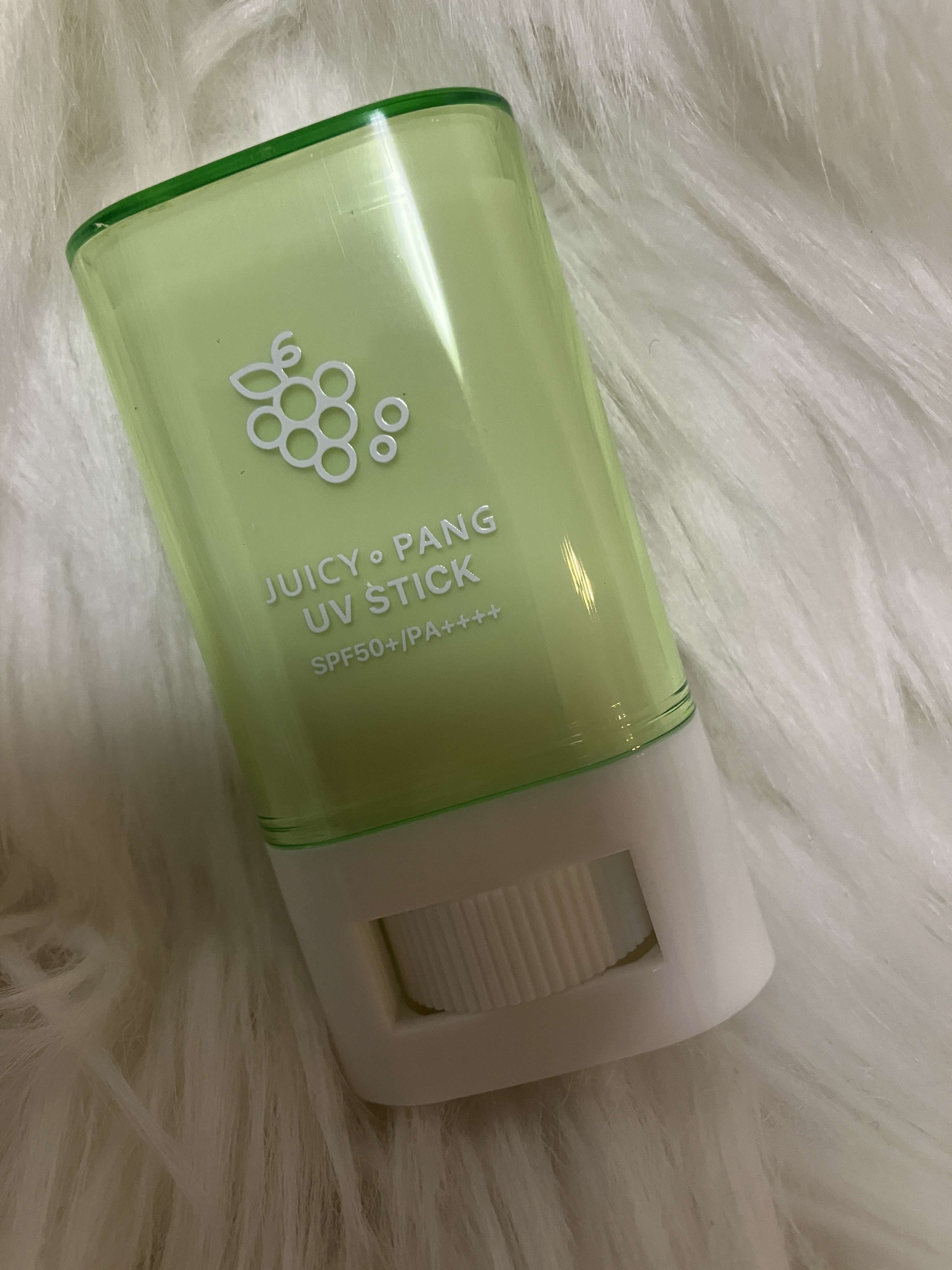 アピュー ジューシーパン UVスティック GR01 マスカットバー/A’pieu/日焼け止め・UVケアを使ったクチコミ（2枚目）