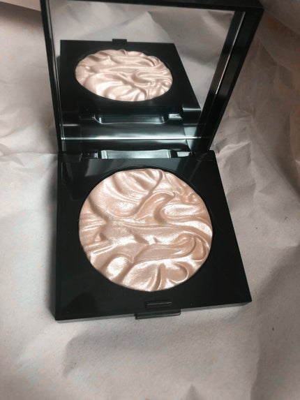 フェイスイルミネーター/ローラ メルシエ/パウダーハイライトを使ったクチコミ(1枚目)