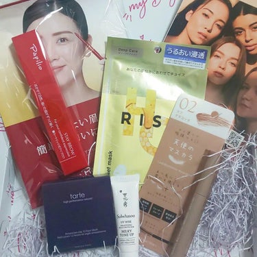 きつね☆フォロバ100 on LIPS 「今月のRaxy🐥✨Raxybeautybox✨今月も届きました..」（2枚目）