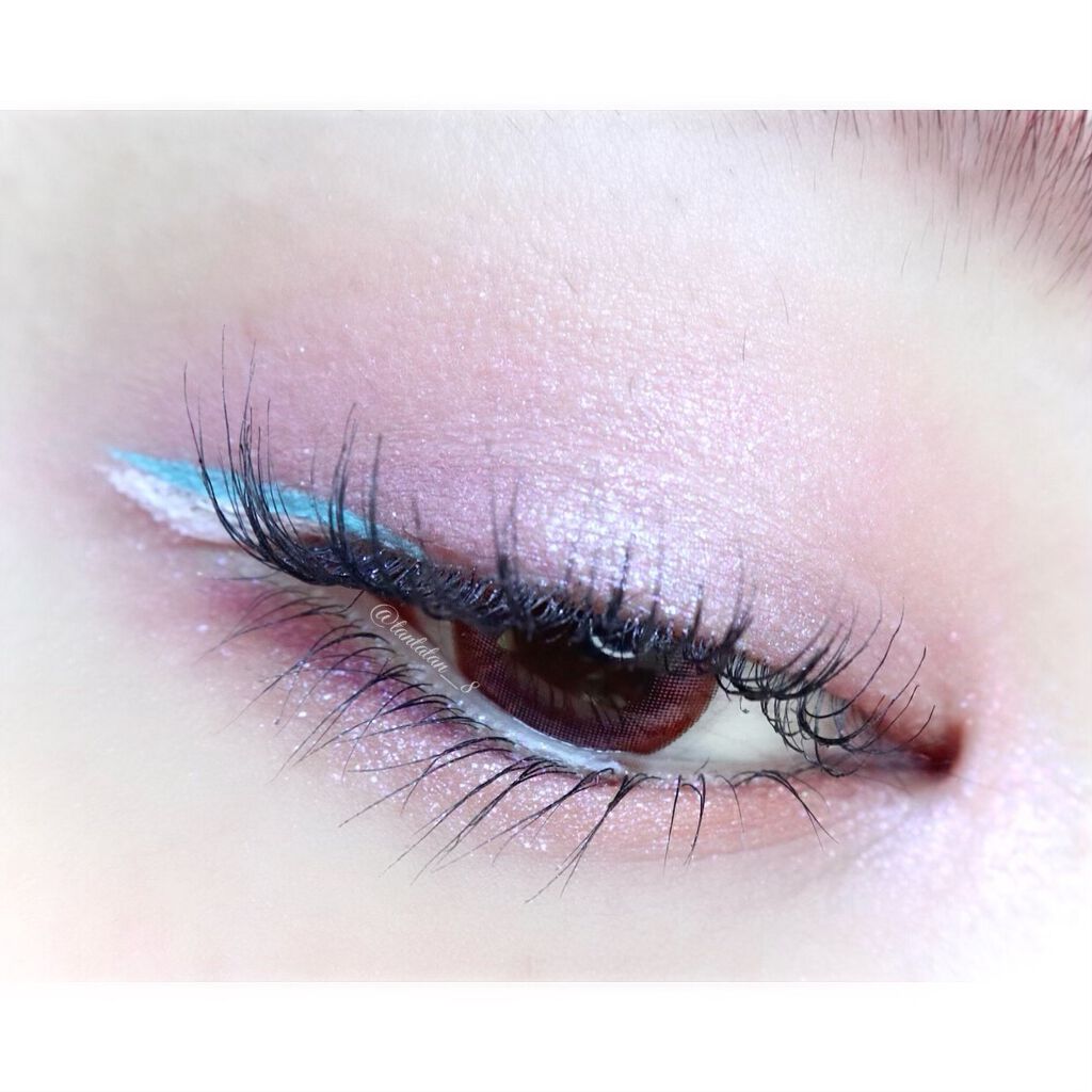 チークハイライターパレット/Kat Von D/パウダーチークを使ったクチコミ（2枚目）