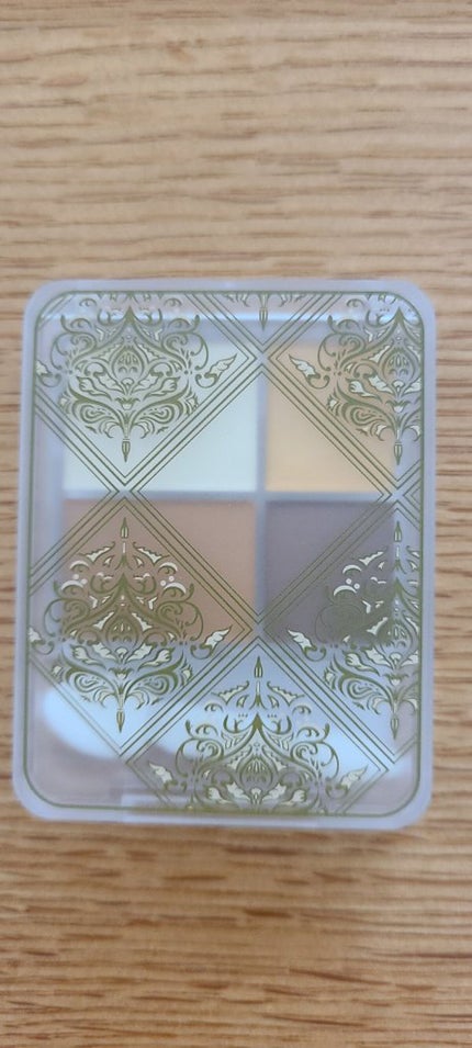 グラデーション アイシャドウ/ちふれ/アイシャドウパレットを使ったクチコミ(1枚目)