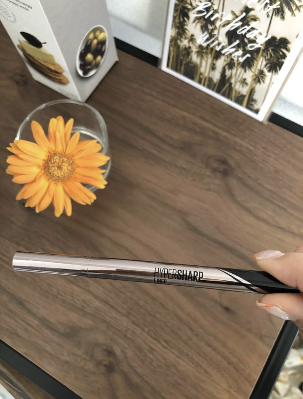 ハイパーシャープ ライナー R BK-3 アッシュアンブラック/MAYBELLINE NEW YORK/リキッドアイライナーを使ったクチコミ（1枚目）