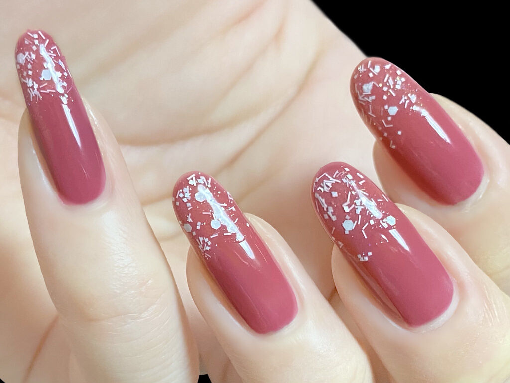 年初めのネイルはこちら！💅🏻

ピンクを使うのが一番自分らしいかなと思ってこんな感じにしました🎀

ADDICTION／123C Eternity Bouquet
sopo／01 Snow Dream

#ADDICTION
#add