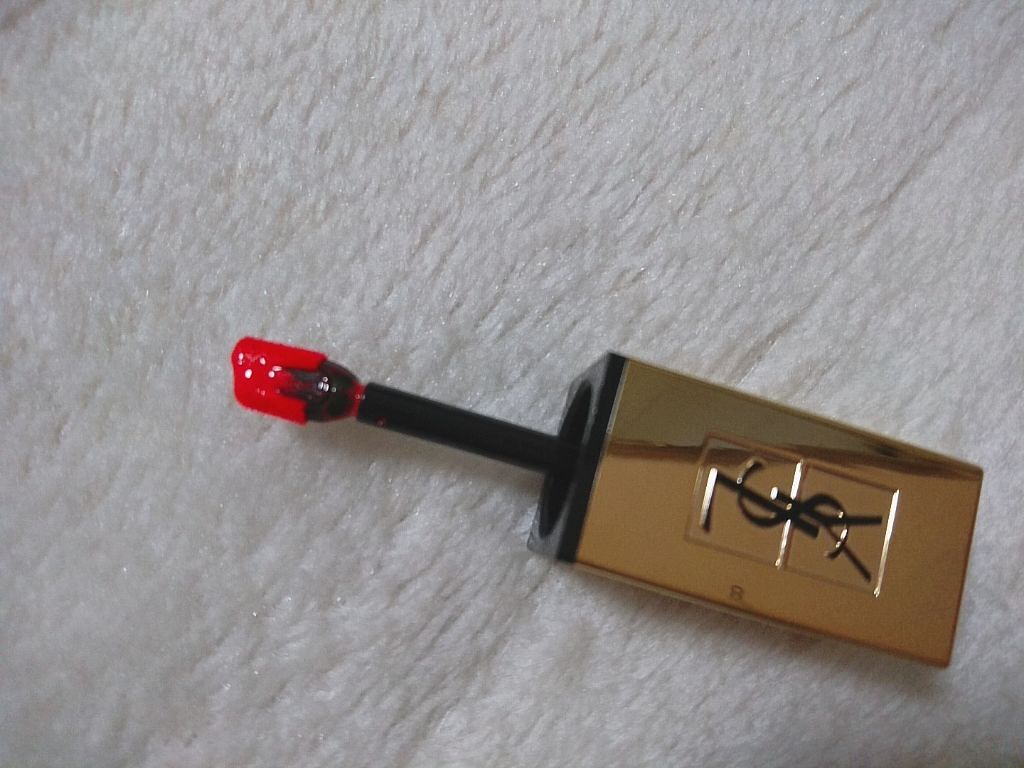 タトワージュ クチュール No.2 クレイジータンジェリン/YVES SAINT LAURENT BEAUTE/口紅を使ったクチコミ（2枚目）