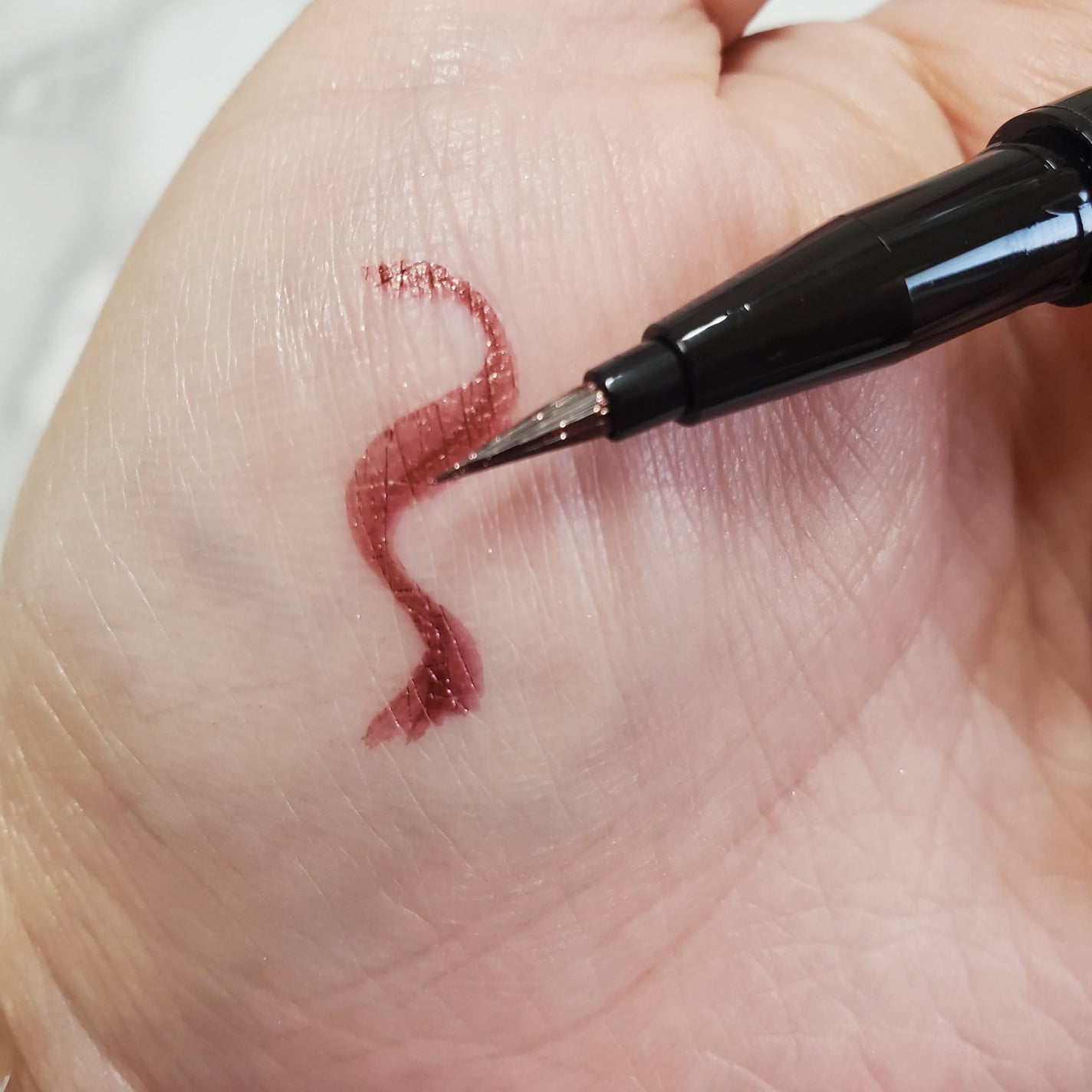 グリッター ライナー/&be/リキッドアイライナーを使ったクチコミ(2枚目)