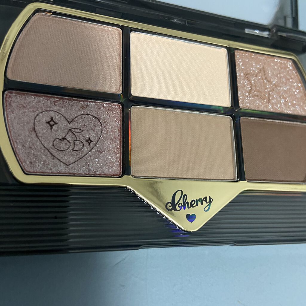 レトロマグネティック アイシャドウパレット 05 バイナルレコード(Vinyl Record)/FlowerKnows/アイシャドウパレットを使ったクチコミ（2枚目）