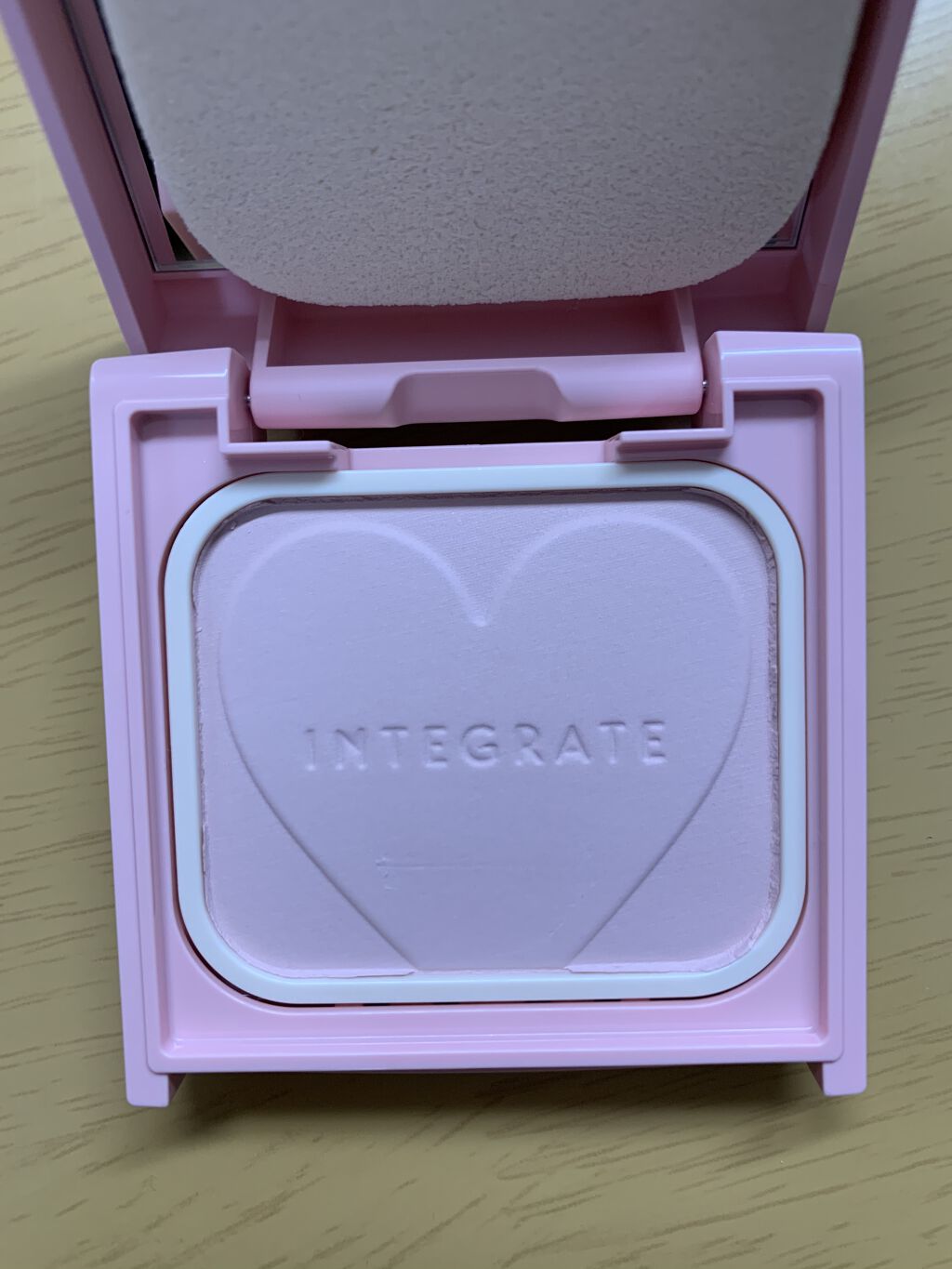 すっぴんメイカー　CCパウダー/インテグレート/プレストパウダーを使ったクチコミ（2枚目）