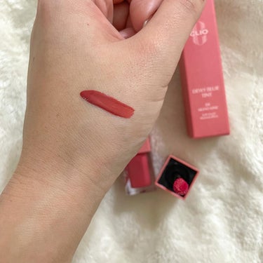 CLIO デューイ ブラー ティントのクチコミ「【CLIO Dewy Blur Tint】

パッケージが可愛いのはもちろんティントなのに優し.....」（3枚目）