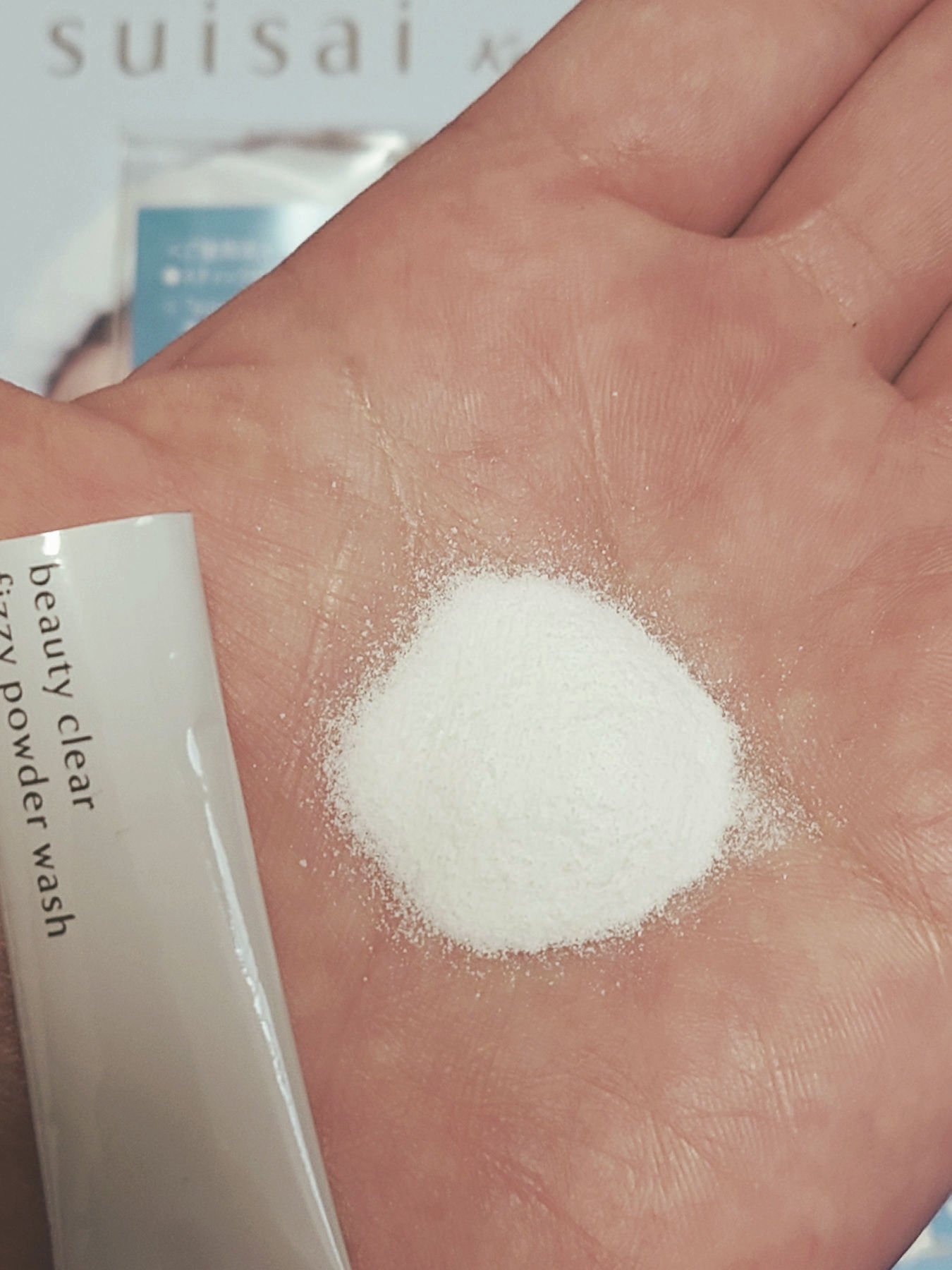 スイサイ ビューティクリア  ピーリング パウダーウォッシュ トライアル 1回分(1g)×16包/suisai/洗顔パウダーを使ったクチコミ（3枚目）