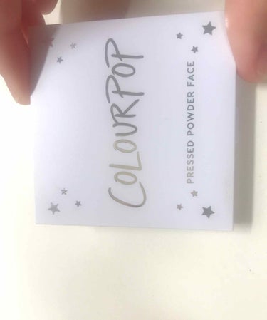 ColourPop  プレストパウダーハイライターのクチコミ「【ひとつで4役!? 使いやすいブロンザー紹介🧚‍♀️🧚‍♂️】



こんばんわ〜！
今日は最.....」（3枚目）