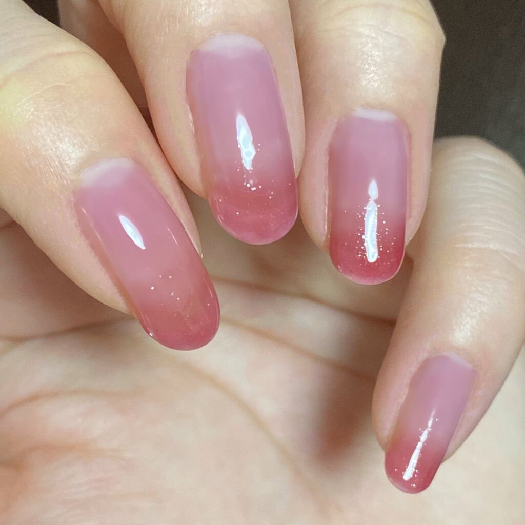 グロッシーネイルカラー A/デュカート/マニキュアを使ったクチコミ（2枚目）