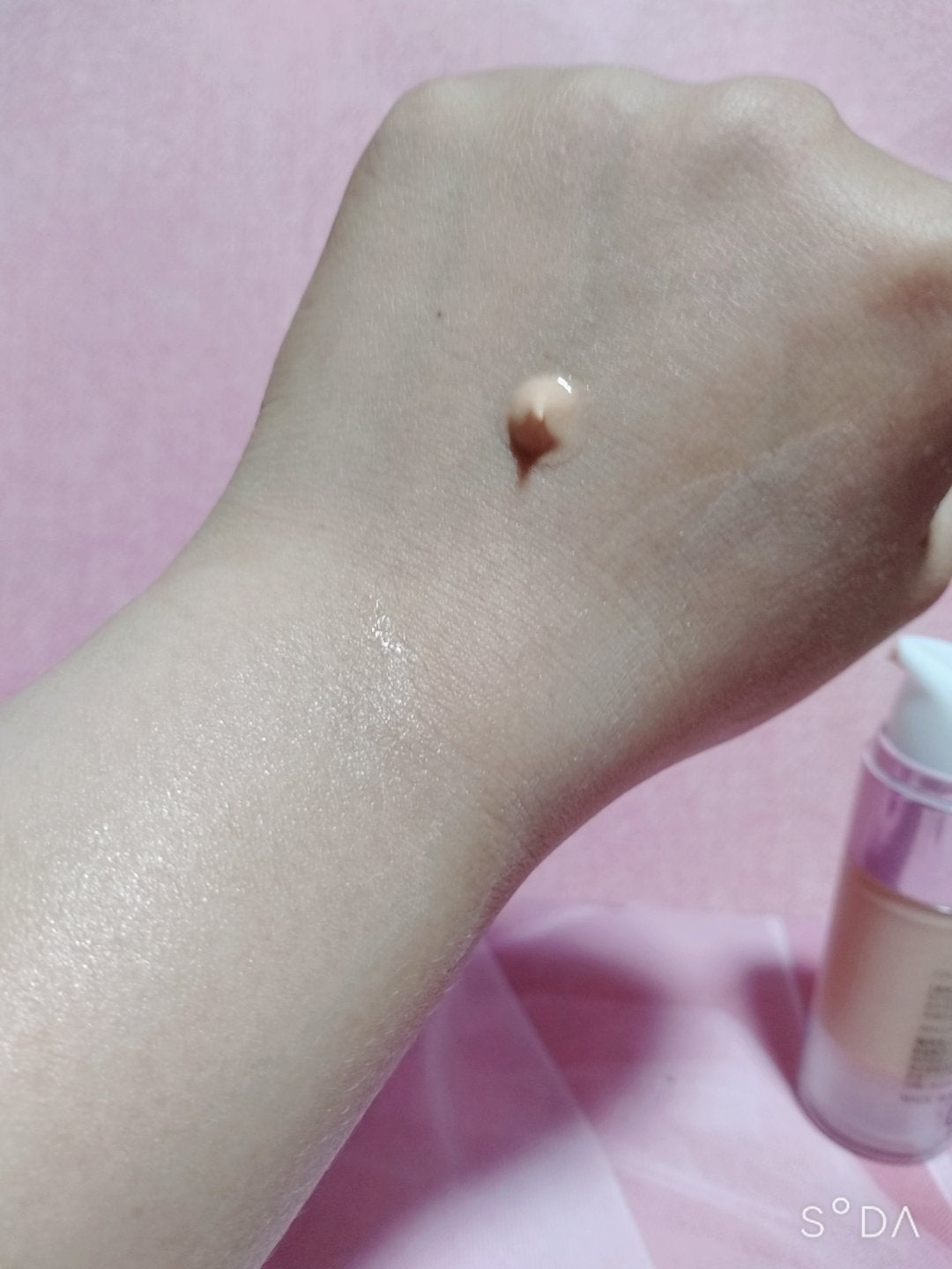 コラーゲンモイスチャースキンベース/illuN/化粧下地を使ったクチコミ(3枚目)