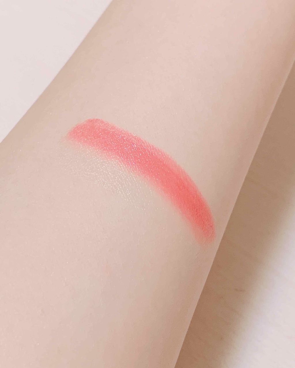 リップ フラッシュ ビッテン ストロボ/MAYBELLINE NEW YORK/口紅を使ったクチコミ（3枚目）