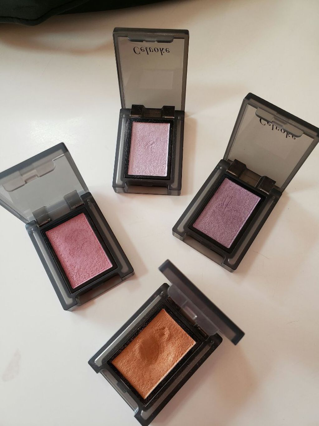 セルヴォーク ヴォランタリー アイズ/Celvoke/単色アイシャドウを使ったクチコミ（2枚目）