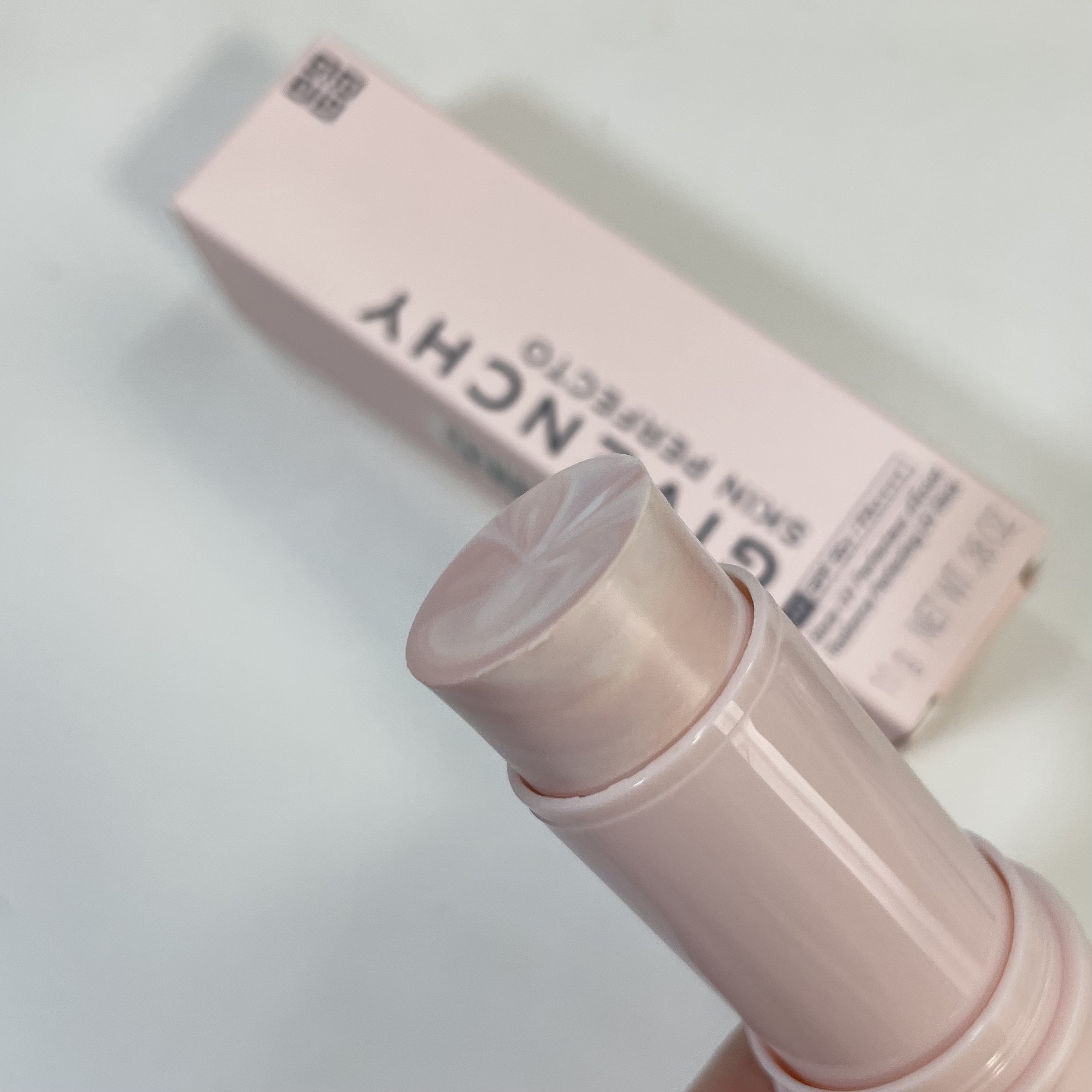 スキン PFCT UV スティック/GIVENCHY/日焼け止めスティックを使ったクチコミ（3枚目）