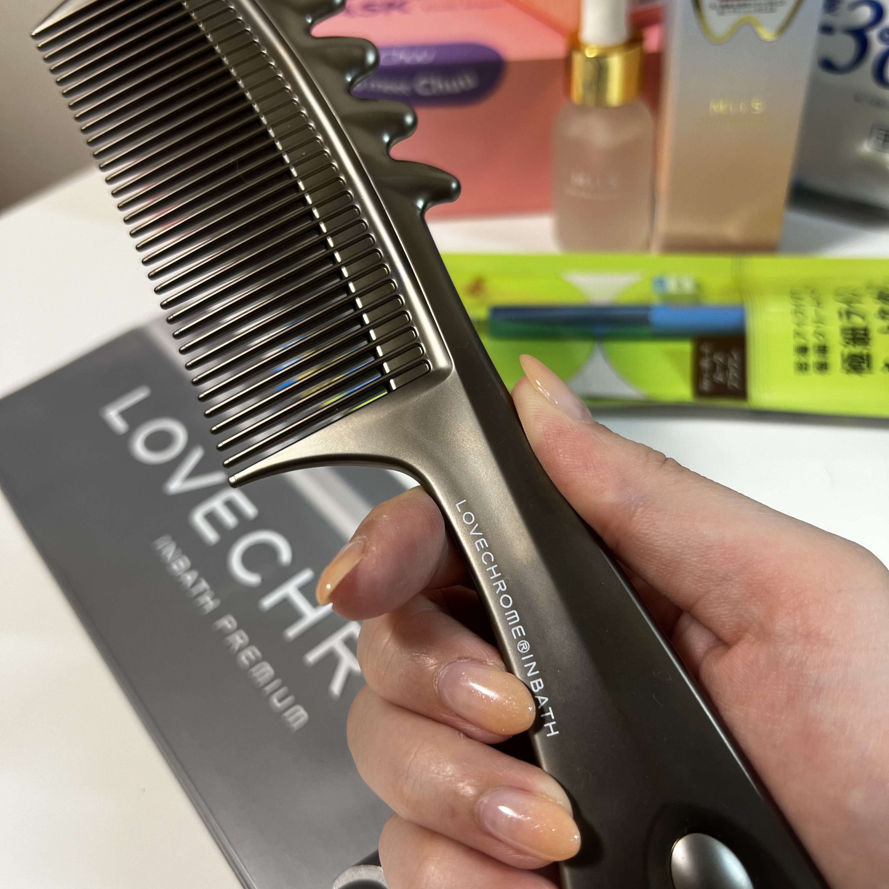 PG ツキ プレミアムブラック/LOVECHROME/ヘアコームを使ったクチコミ（2枚目）