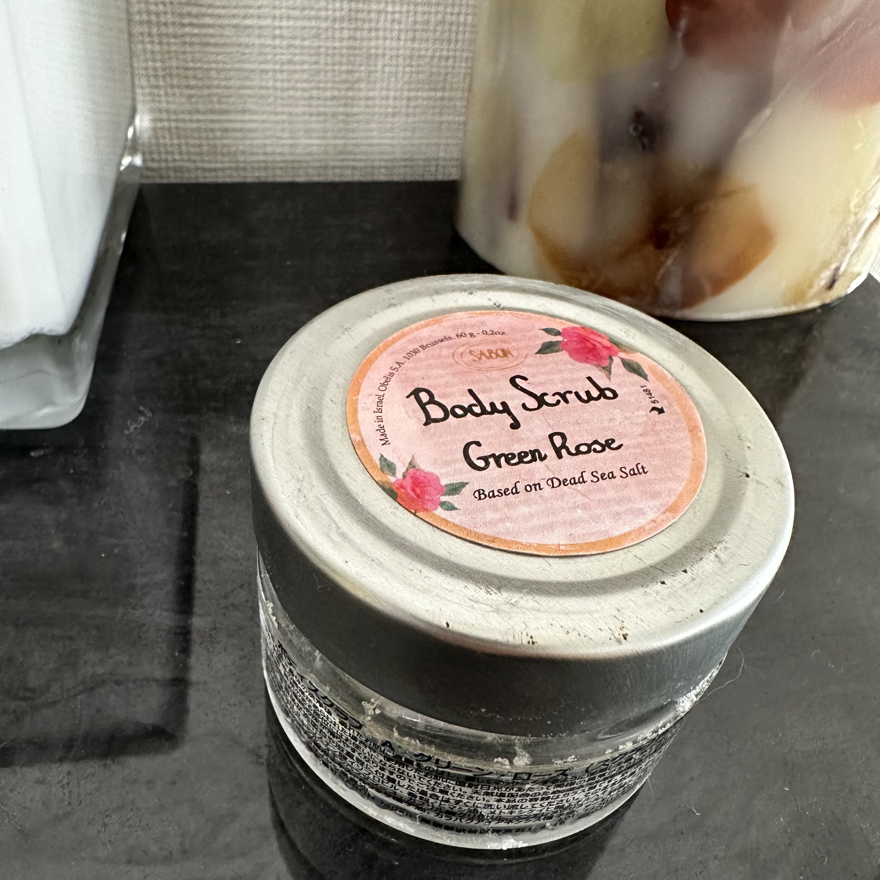 ボディスクラブ グリーン・ローズ 320g/SABON/ボディスクラブを使ったクチコミ（1枚目）