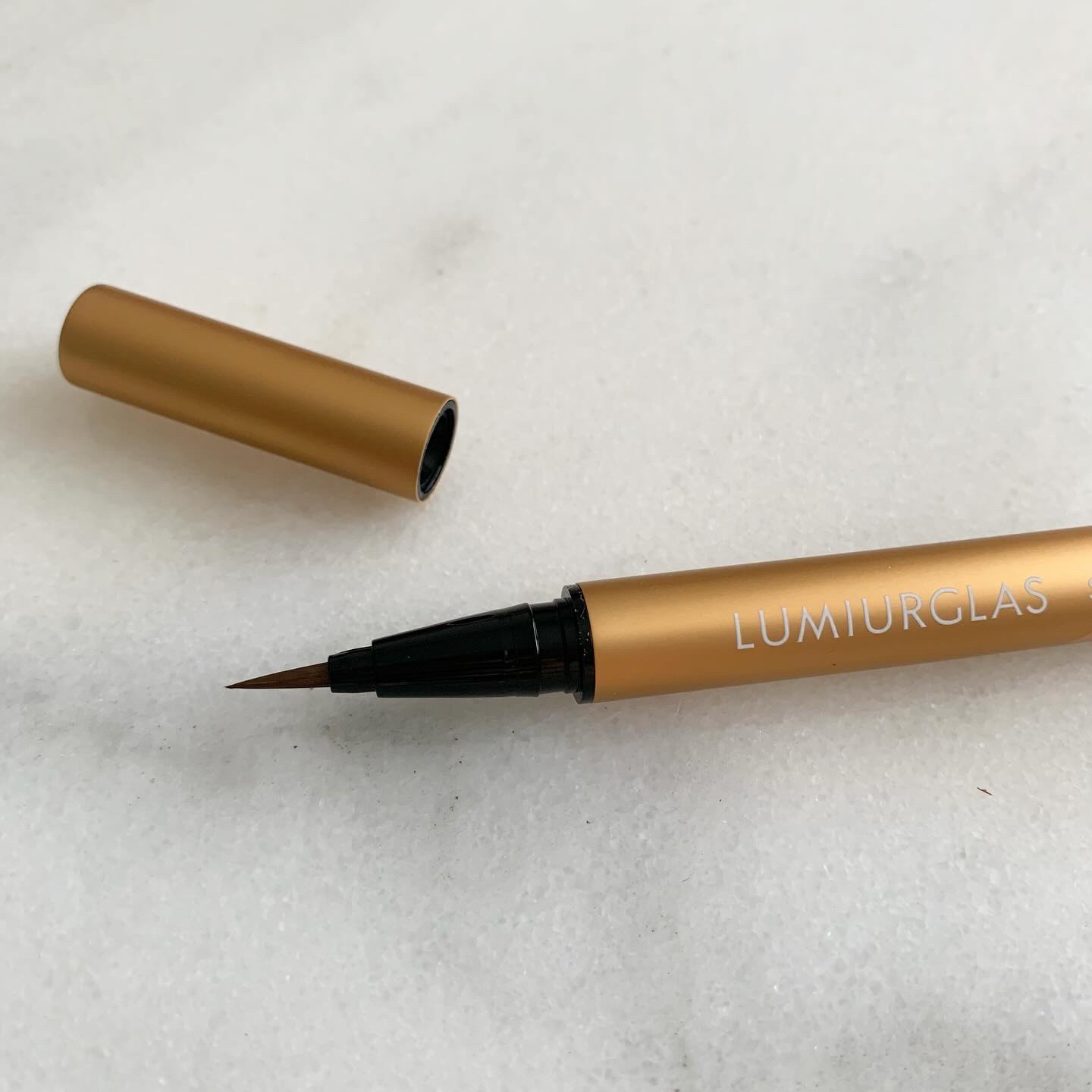 スキルレスライナー/LUMIURGLAS/リキッドアイライナーを使ったクチコミ（3枚目）