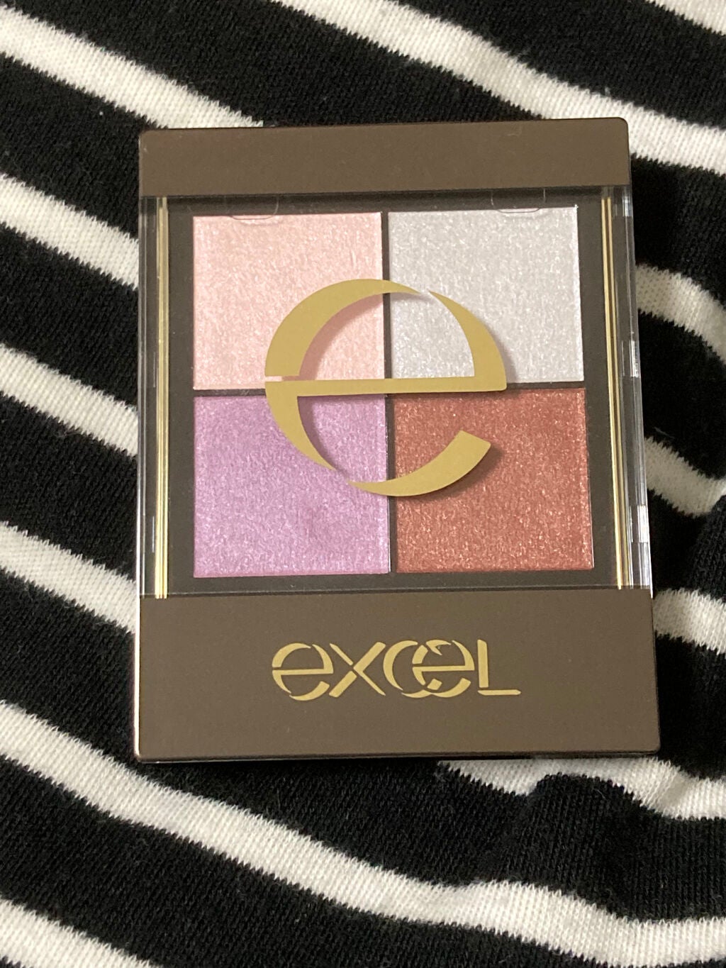 リアルクローズシャドウ/excel/アイシャドウパレットを使ったクチコミ(1枚目)