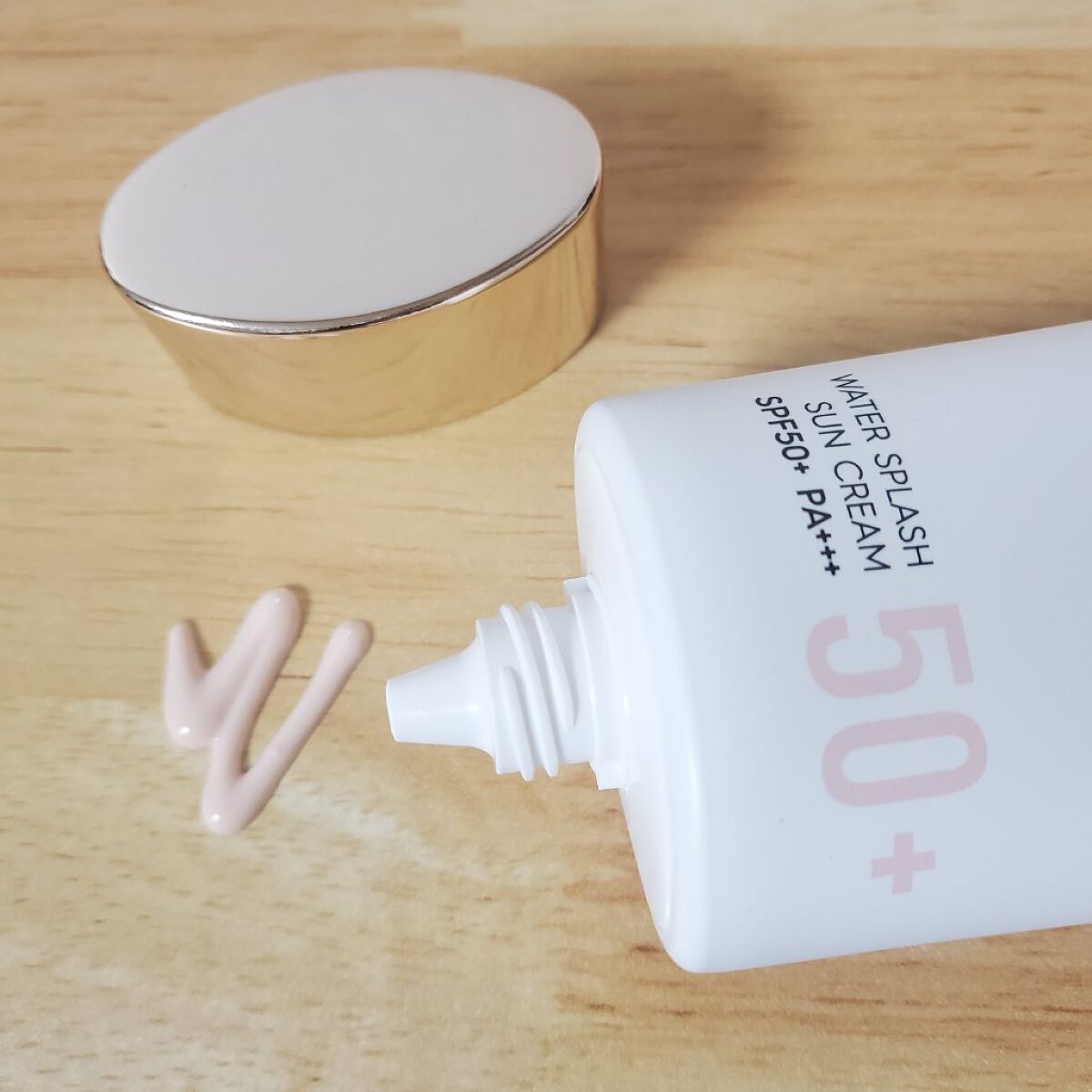 ウォータースプラッシュサンクリーム ピンク/espoir/日焼け止め・UVケアを使ったクチコミ（2枚目）