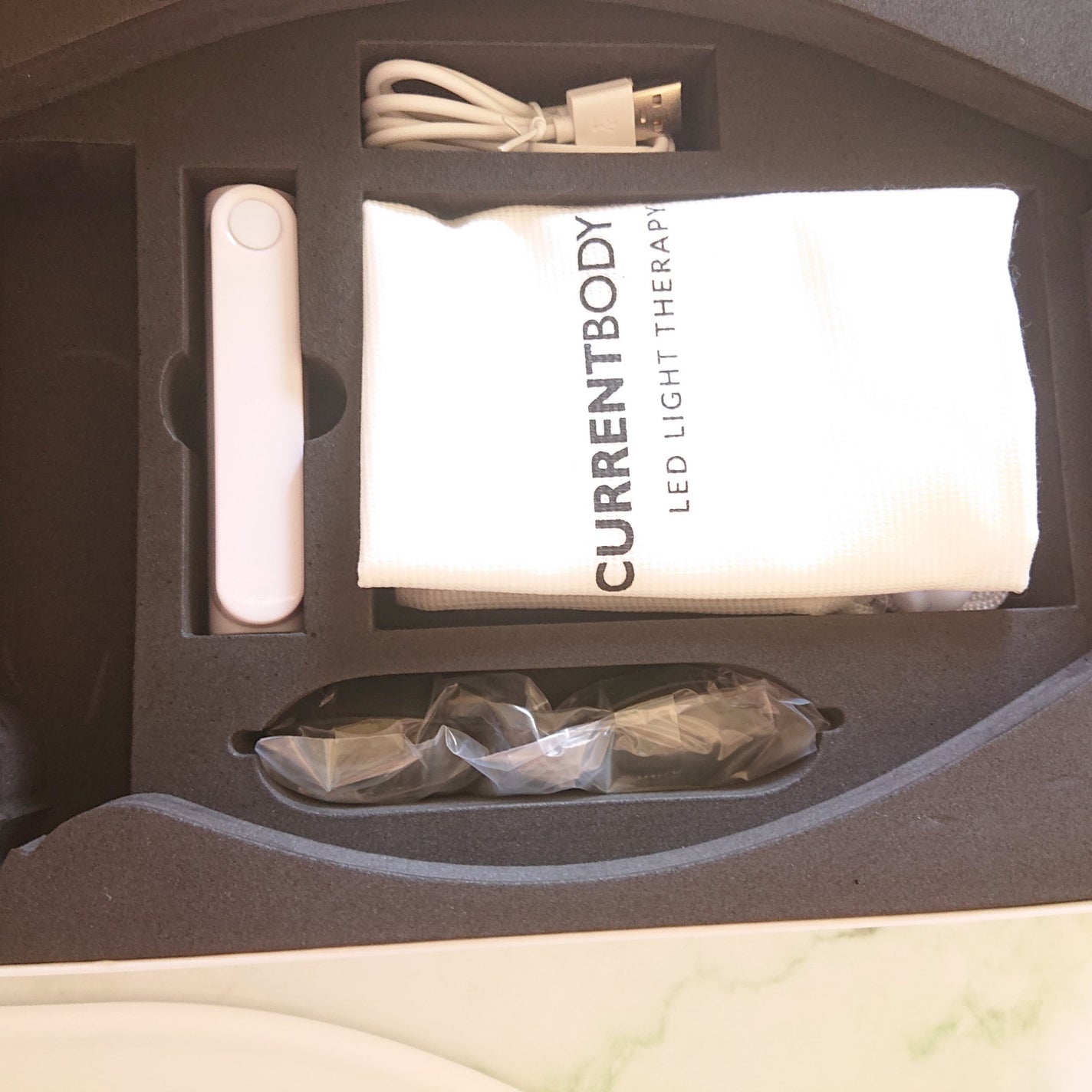 CurrentBody skin LEDライトセラピーマスク/CurrentBody/美顔器・マッサージを使ったクチコミ(2枚目)