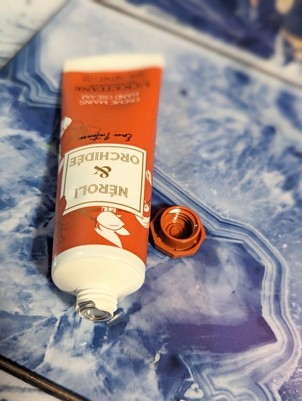 グレースオーキデ プレミアムハンドクリーム /L'OCCITANE/ハンドクリームを使ったクチコミ(4枚目)