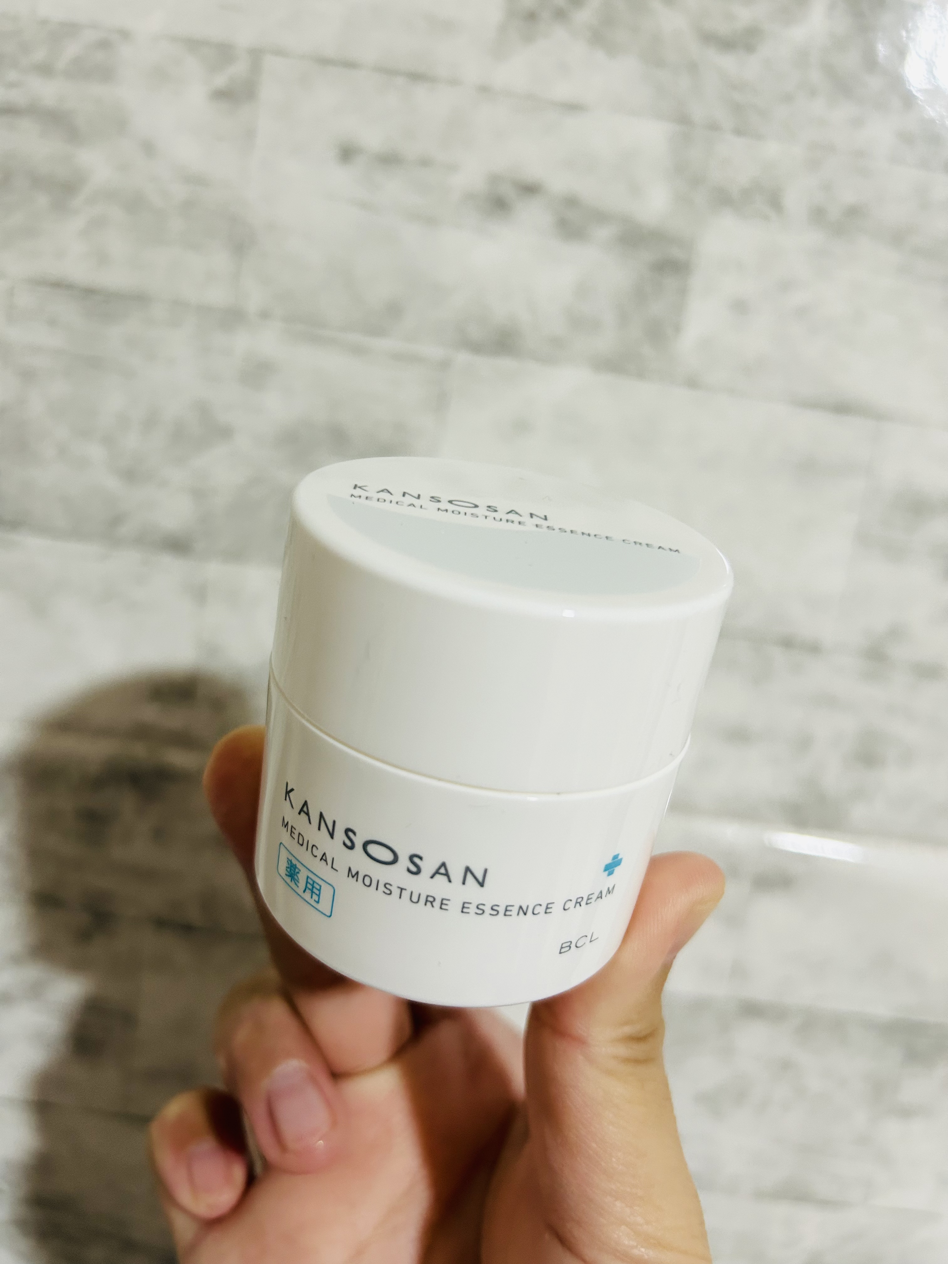 乾燥さん 薬用しっとりクリーム 【医薬部外品】/乾燥さん/フェイスクリームを使ったクチコミ（3枚目）