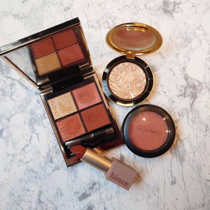 シグニチャー カラー アイズ/SUQQU/アイシャドウパレットを使ったクチコミ(3枚目)