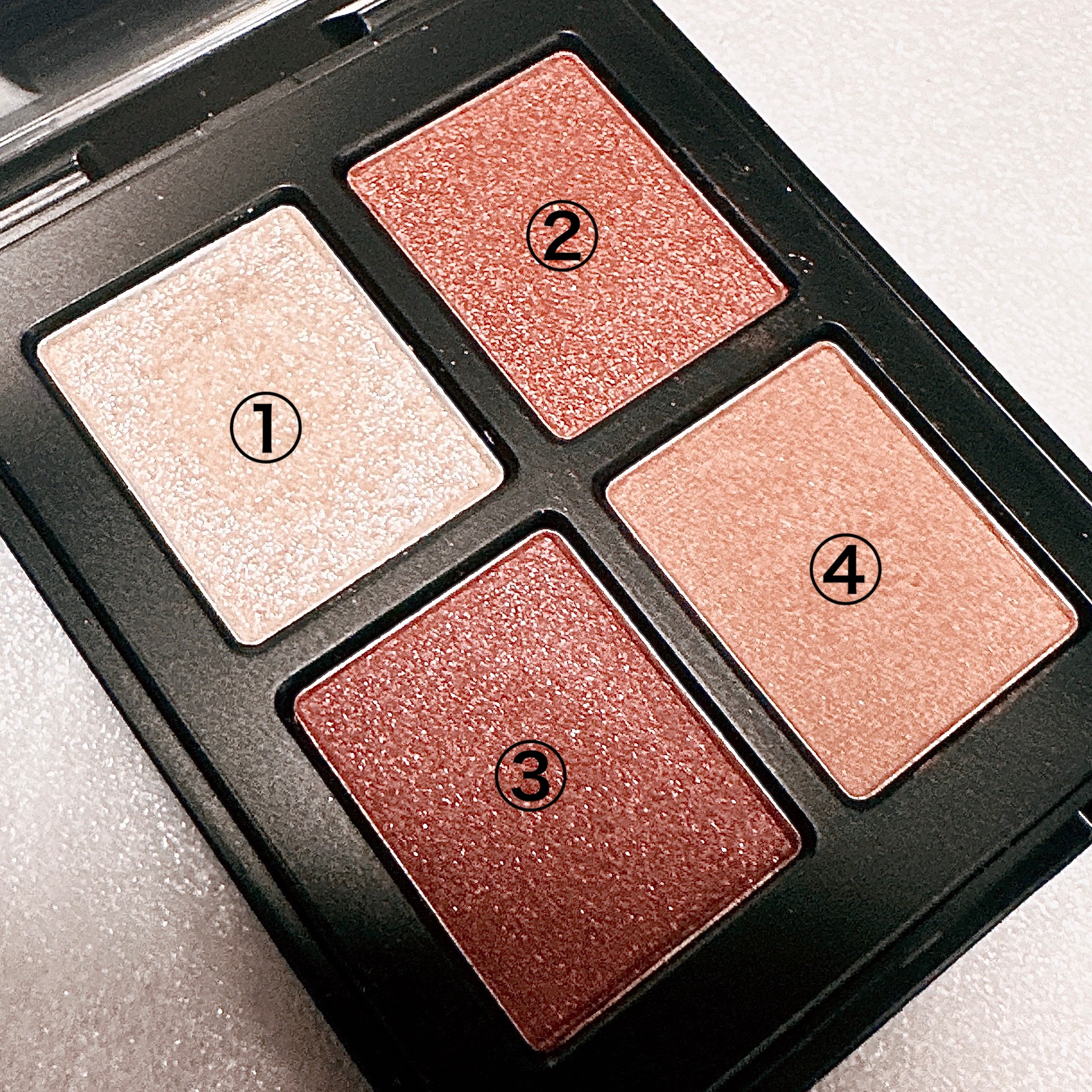 エトワルローズ 4色アイシャドウ 06 アムール/Étoile Rose/アイシャドウパレットを使ったクチコミ（2枚目）