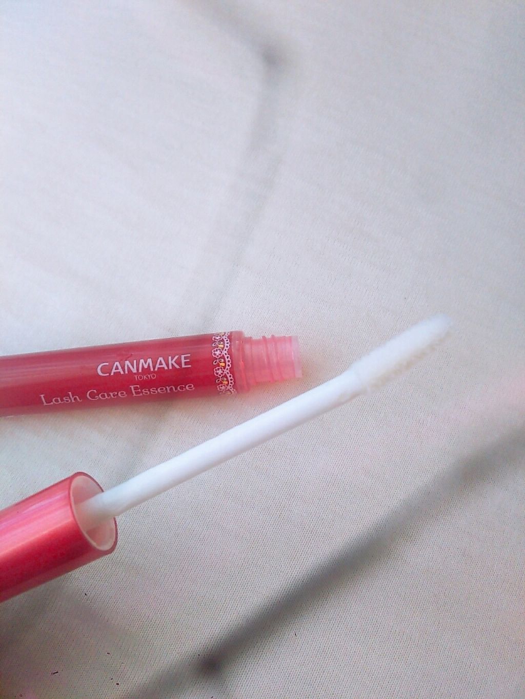 ラッシュケアエッセンス/キャンメイク/まつげ美容液を使ったクチコミ（2枚目）