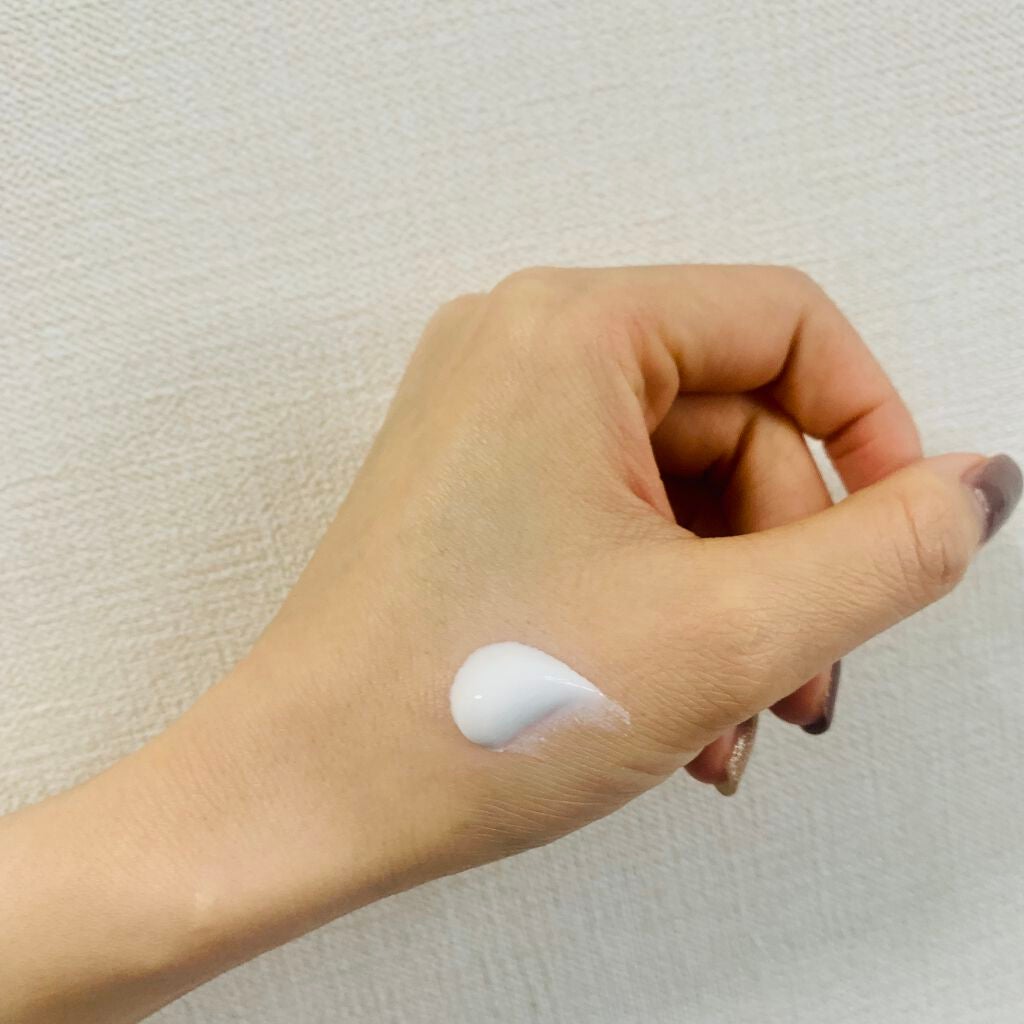 アンブリオリス モイスチャークリーム/アンブリオリス/フェイスクリームを使ったクチコミ(2枚目)